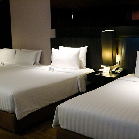 Golden Tulip Mandison Suites Bangkok Bagian luar foto