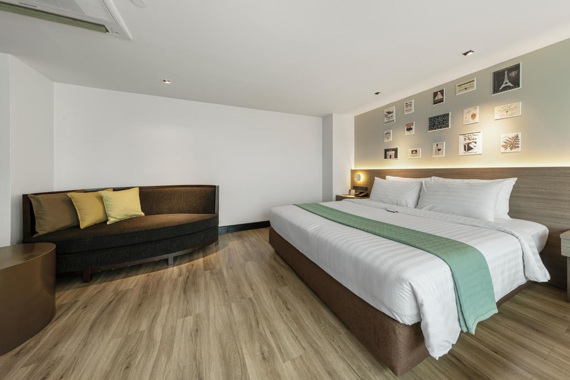 Golden Tulip Mandison Suites Bangkok Bagian luar foto